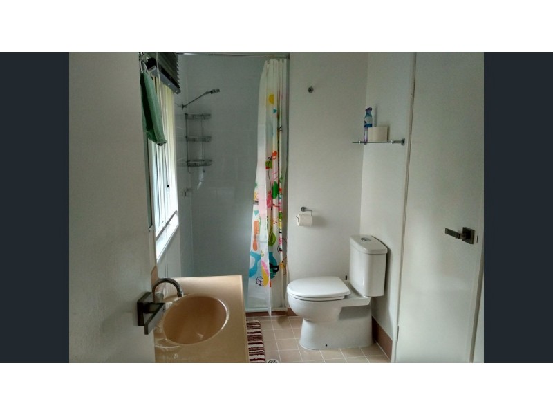 80 Marland Street, Kenmore QLD 4069