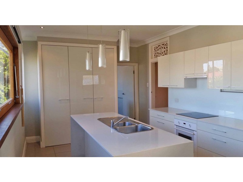 25 Confederate Street, Red Hill QLD 4059