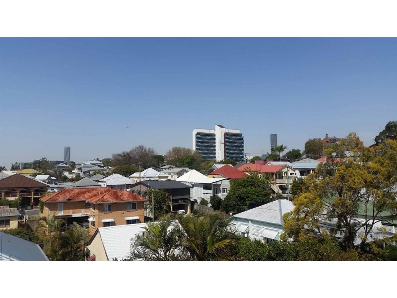 25 Confederate Street, Red Hill QLD 4059