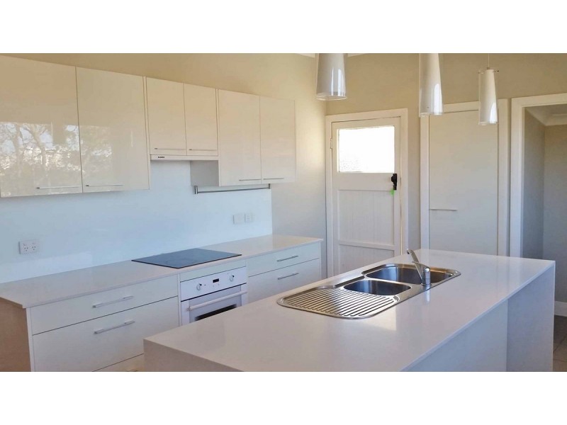 25 Confederate Street, Red Hill QLD 4059