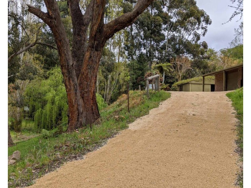24 Rudall Avenue, Crafers SA 5152