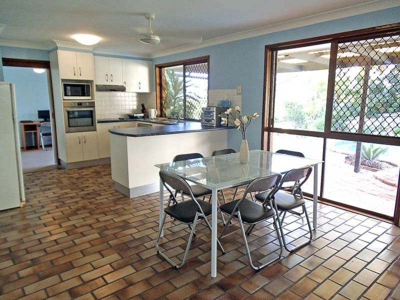 4 Churchill Court, Carrara QLD 4211