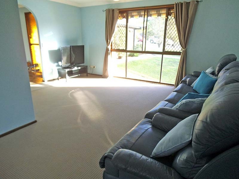 4 Churchill Court, Carrara QLD 4211