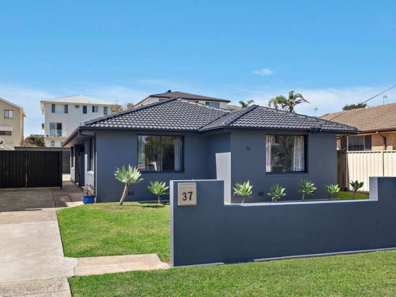 1/37 Osborne Parade, Warilla NSW 2528