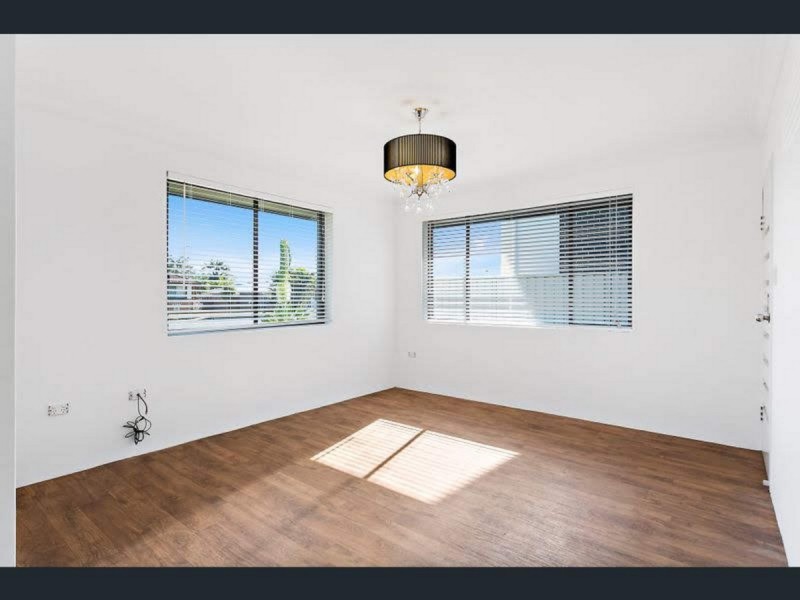 1/37 Osborne Parade, Warilla NSW 2528