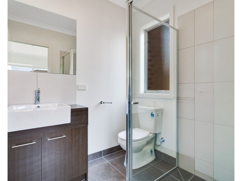 8 Farrow Close, Maddingley VIC 3340