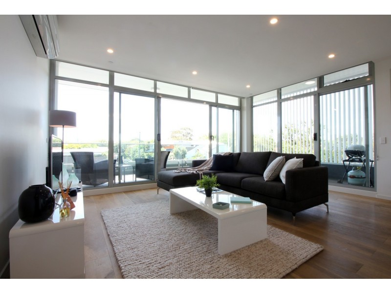 109/356 Barkly Street, Elwood VIC 3184