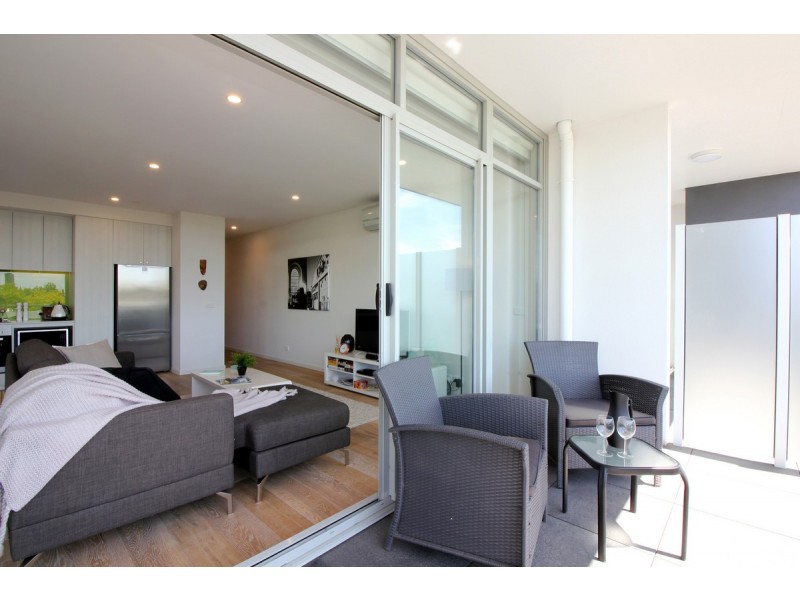 109/356 Barkly Street, Elwood VIC 3184