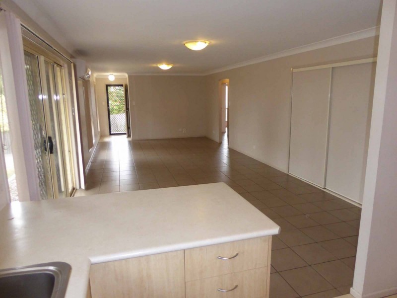 26 Kirkstall Street, Holmview QLD 4207