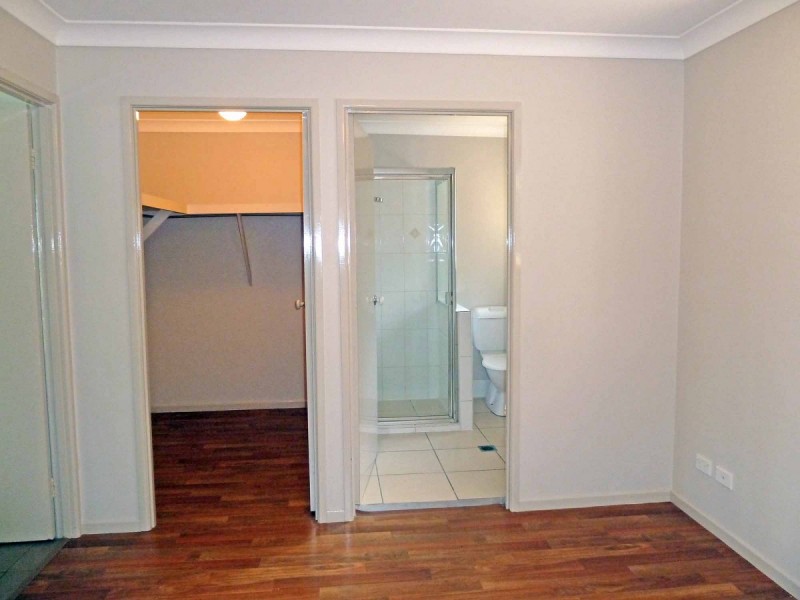 26 Kirkstall Street, Holmview QLD 4207