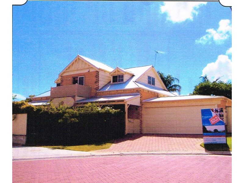 7 Boas Place, Hilton WA 6163