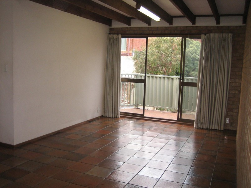 3/31 Barkly Street, Carlton VIC 3053