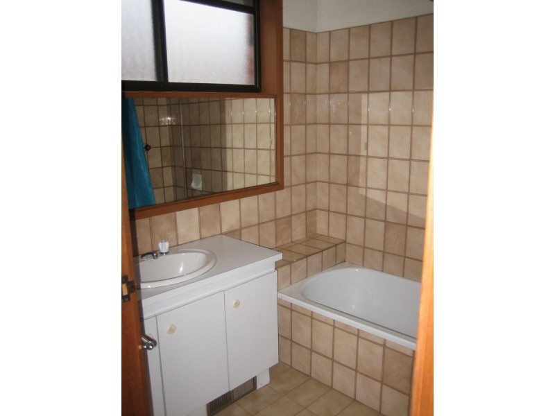 3/31 Barkly Street, Carlton VIC 3053