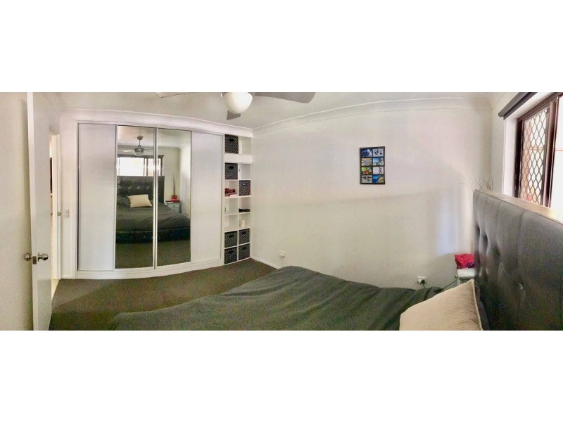 2/7 Flora Close, Burleigh Waters QLD 4220