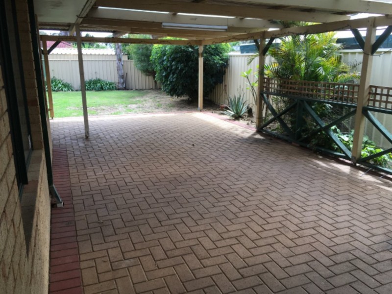 10 Santara Court, Seville Grove WA 6112