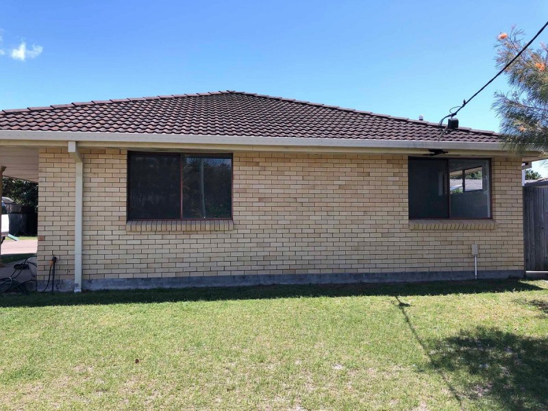 1/3 Crisp Court, Miami QLD 4220