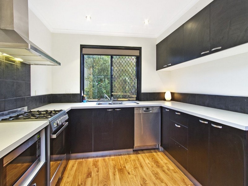 10 Azalea Street, Daisy Hill QLD 4127