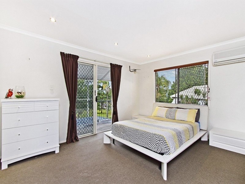 10 Azalea Street, Daisy Hill QLD 4127