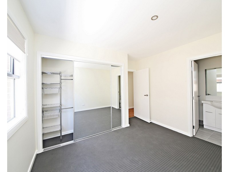 4/26 Albert Crescent, St Albans VIC 3021