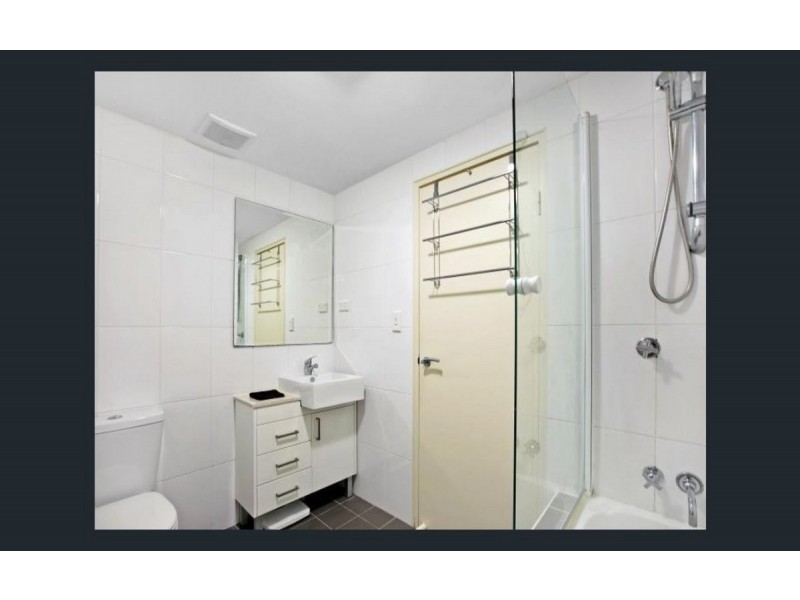 2/5 Carousel Close, Dee Why NSW 2099