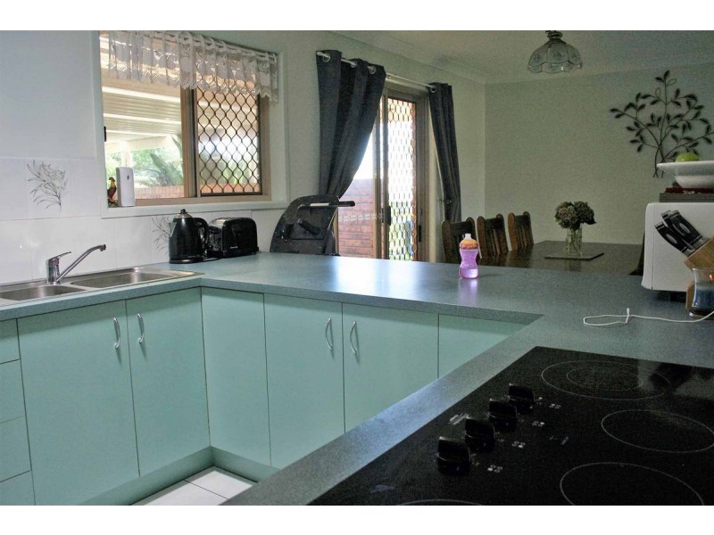 40 Liquidamber Street, Glenvale QLD 4350