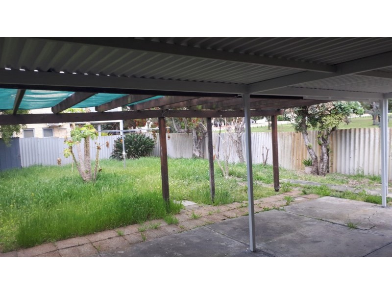 25 Selsfield Place, Balga WA 6061