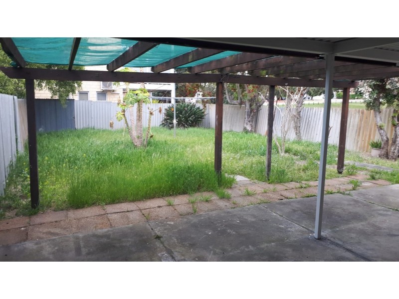 25 Selsfield Place, Balga WA 6061