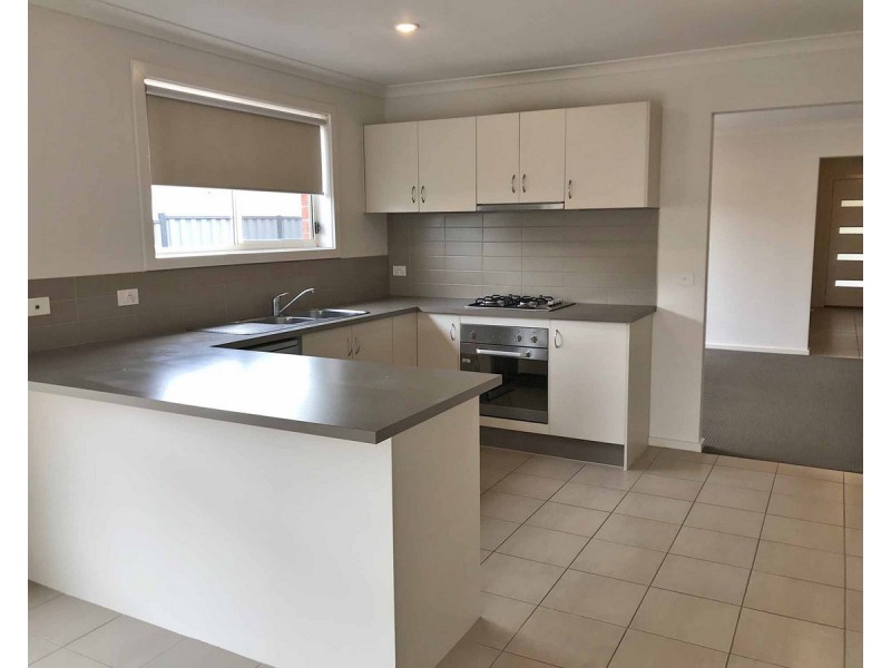 27 Hardwick Road, Point Cook VIC 3030