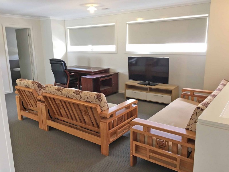 10 Spartan Way, Williams Landing VIC 3027