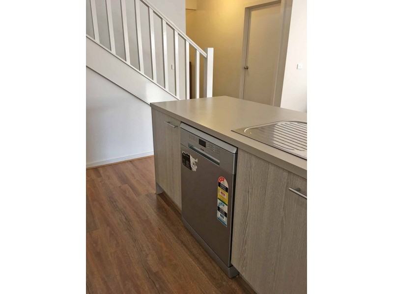 10 Spartan Way, Williams Landing VIC 3027