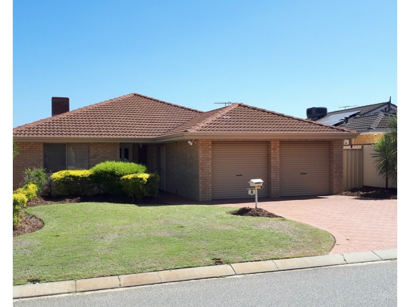 8 Nairana Place, Currambine WA 6028