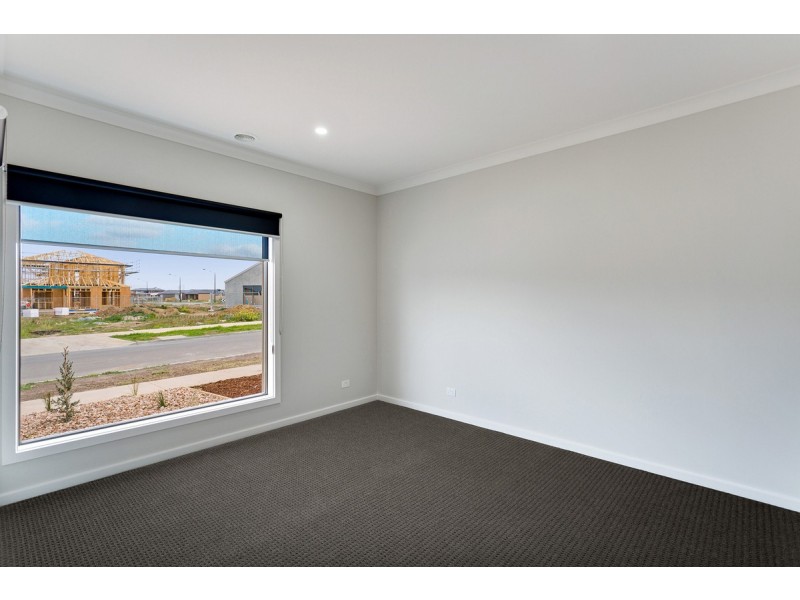 75 Docker Street, Mickleham VIC 3064