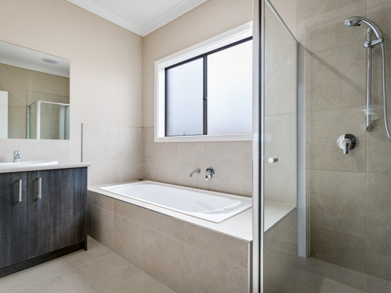 75 Docker Street, Mickleham VIC 3064