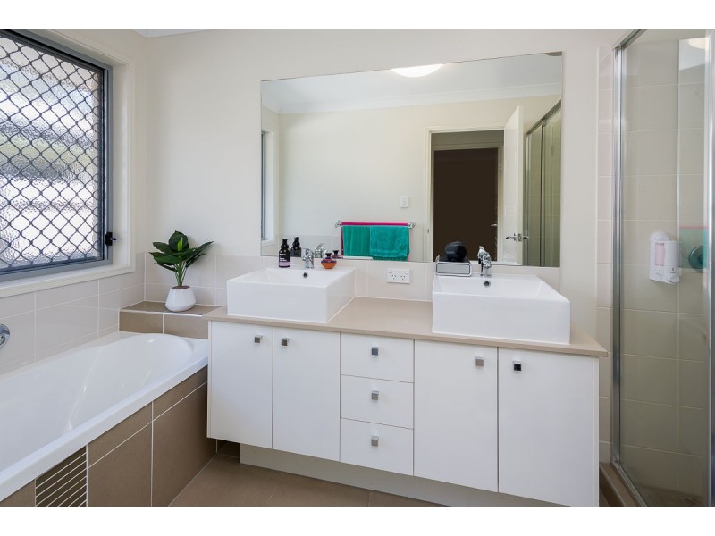 21 Lisa Crescent, Coomera QLD 4209