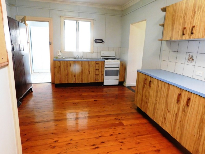 16 Mclean Street, Ashgrove QLD 4060