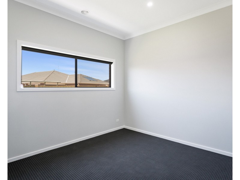 47 Faraday Street, Mickleham VIC 3064