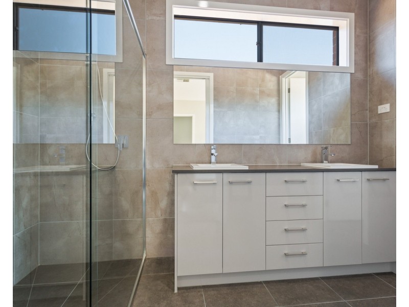 47 Faraday Street, Mickleham VIC 3064
