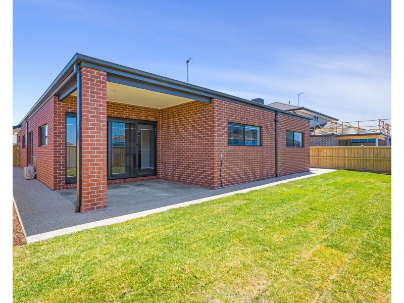 47 Faraday Street, Mickleham VIC 3064