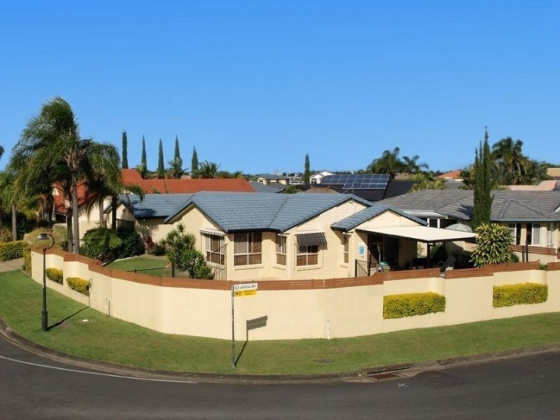 46 Santa Cruz Boulevard, Clear Island Waters QLD 4226