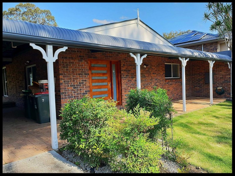 7 Clifford Place, Forest Lake QLD 4078