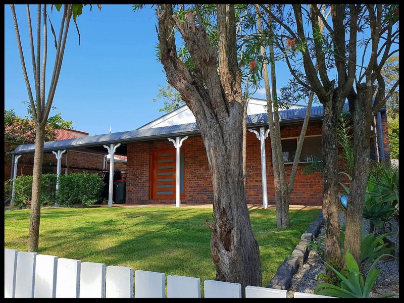 7 Clifford Place, Forest Lake QLD 4078