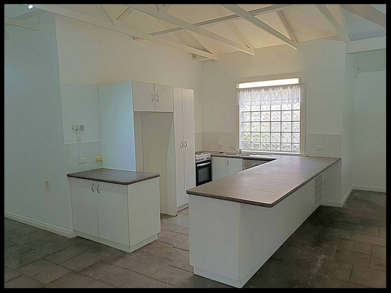 7 Clifford Place, Forest Lake QLD 4078