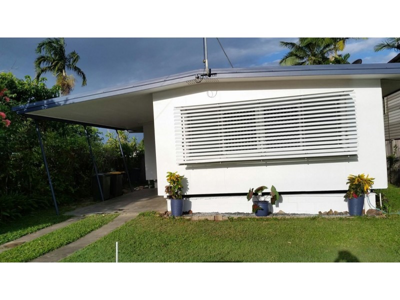 294 Pease Street, Edge Hill QLD 4870