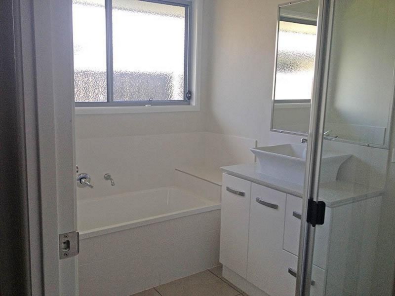 3 East Deep Creek Road, Monkland QLD 4570