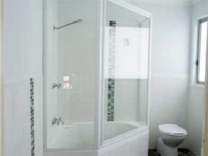 3/8 Akora Road, Wyoming NSW 2250