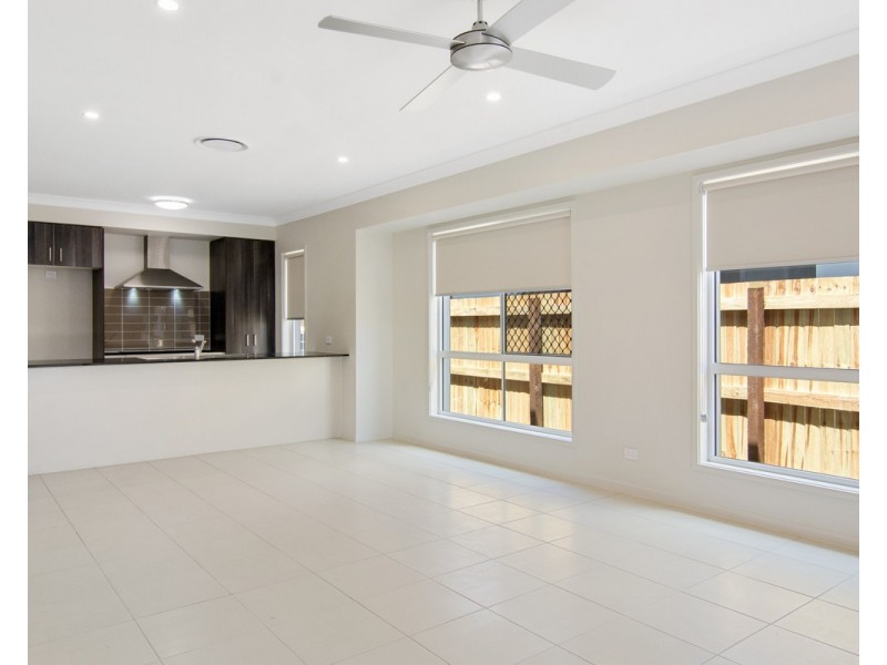 44 Leslie Crescent, Caloundra West QLD 4551