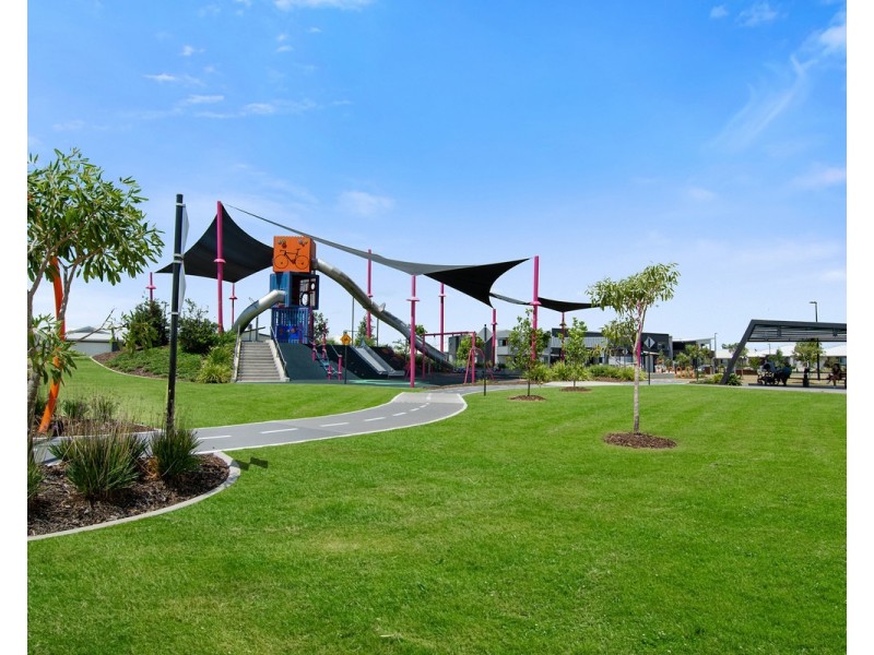 44 Leslie Crescent, Caloundra West QLD 4551