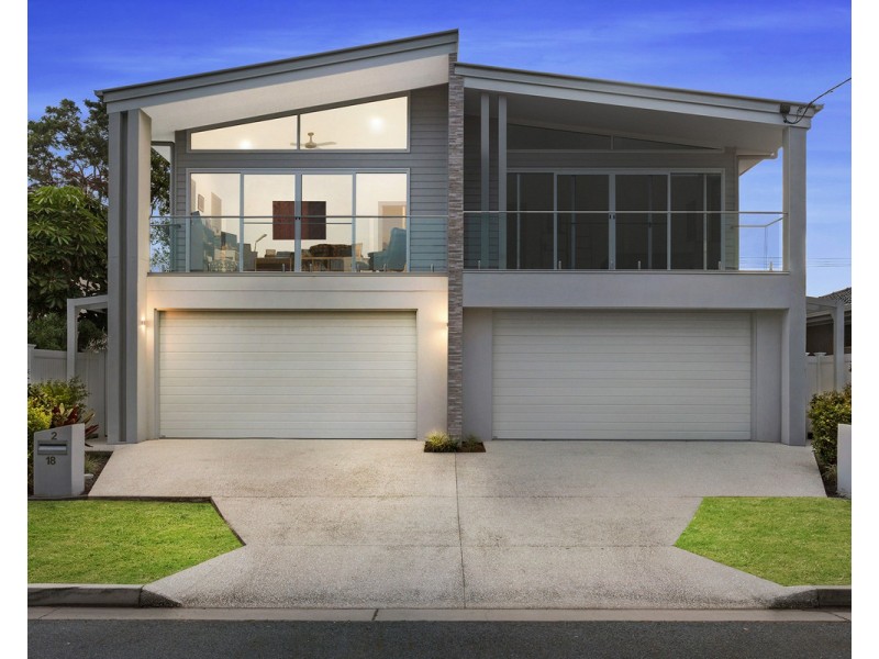 2/18 Bali Avenue, Palm Beach QLD 4221