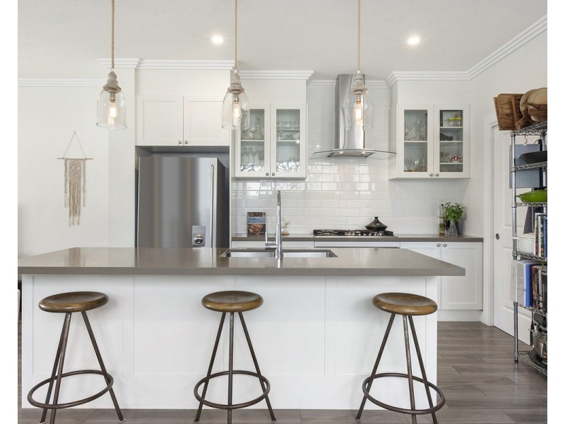 2/18 Bali Avenue, Palm Beach QLD 4221