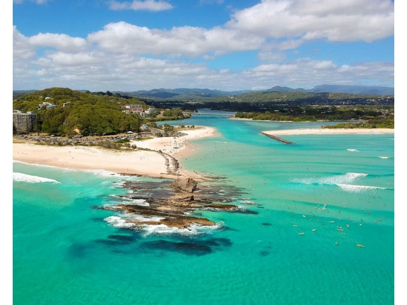 2/18 Bali Avenue, Palm Beach QLD 4221